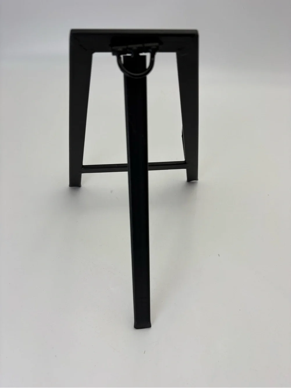 Medium Black Metal Display Easel Stand - Heavy Duty